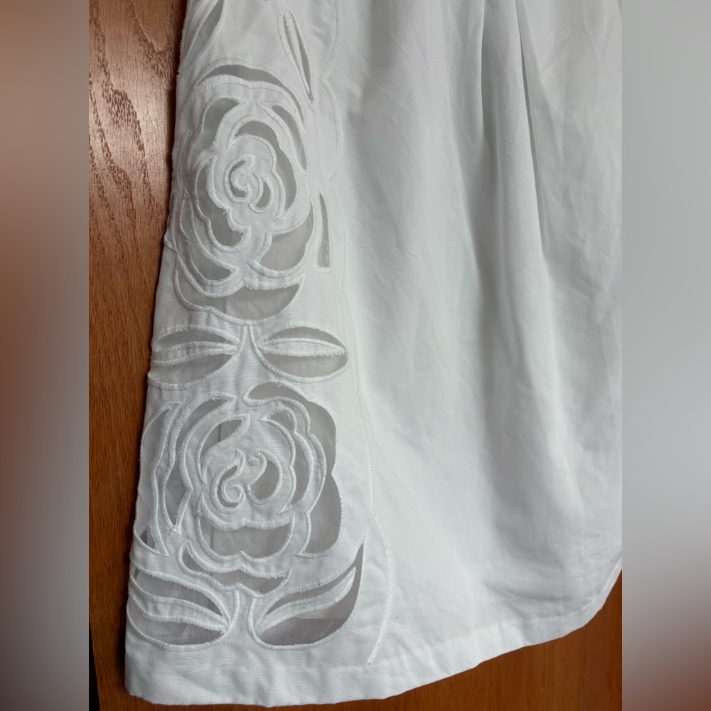 EUC Lilly Pulitzer Betsey white floral cutout embroidered strapless dress 10 - Picture 5 of 9